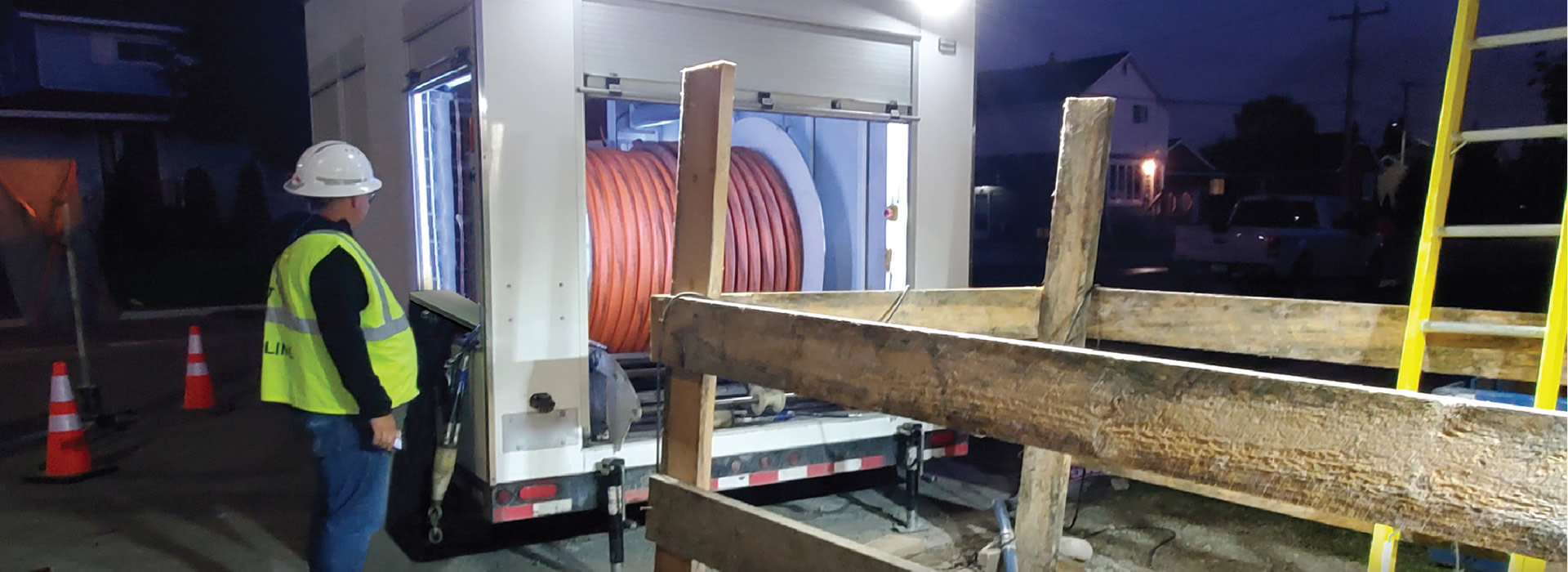 Watertight machine monitored by worker